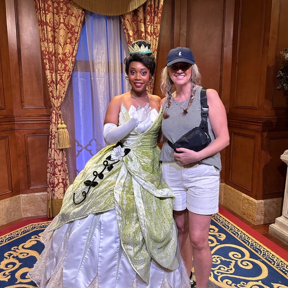 Meet your Posher, TerriLynn - Picture 7 of 13